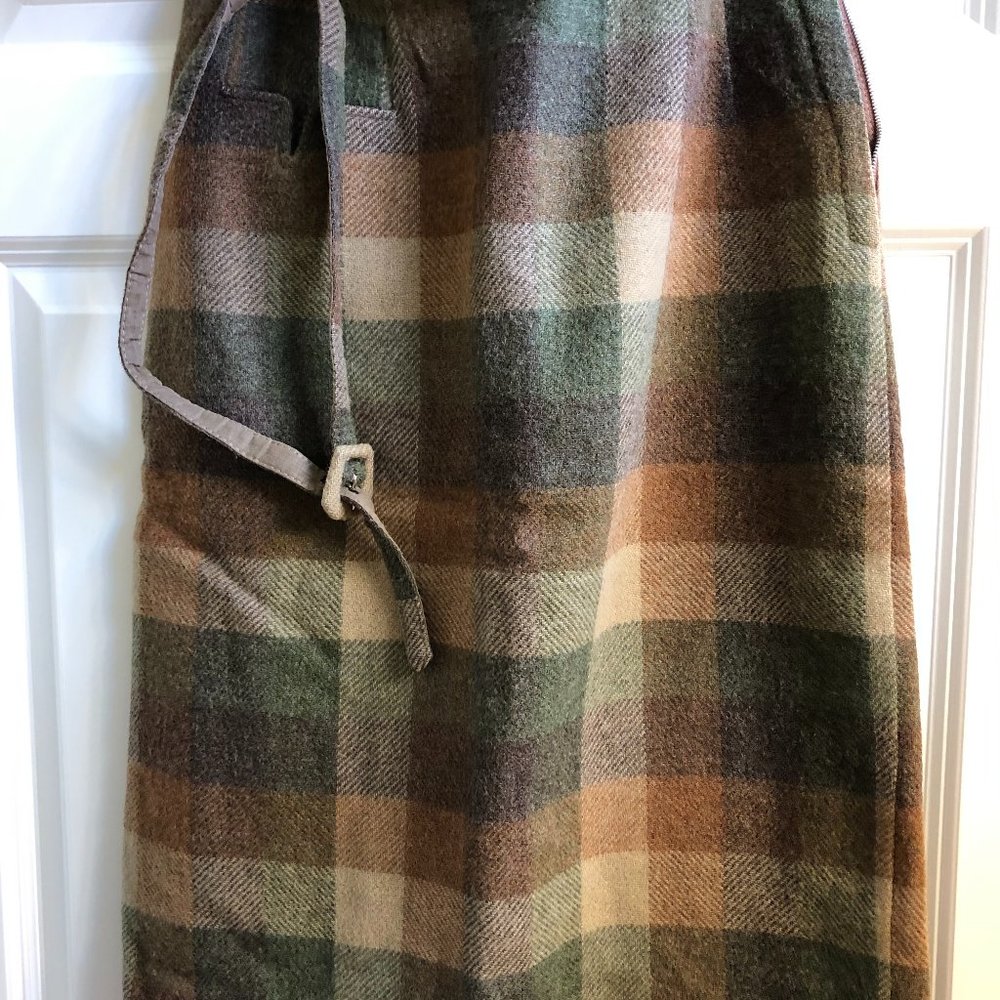plaid skirt.
